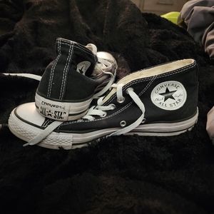 Mid top Converse